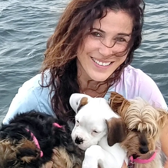 Meet your Posher, Jaime - Picture 3 of 5